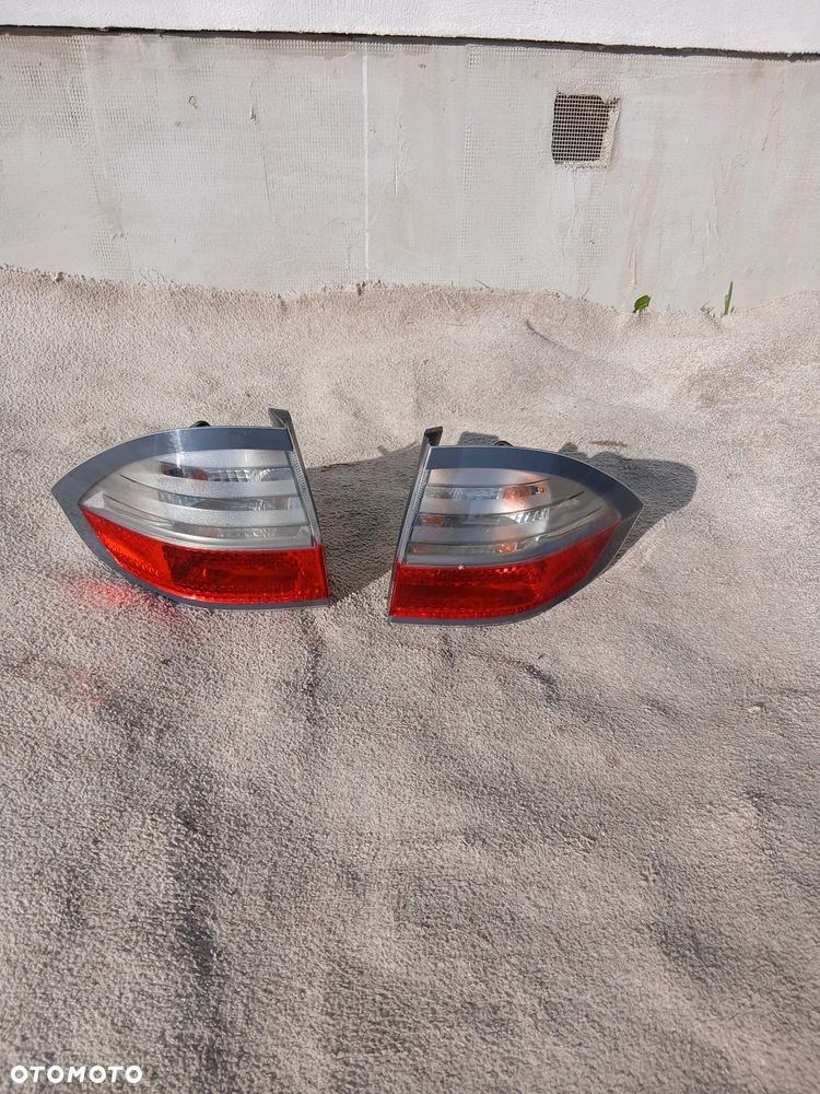 LAMPA TYLNA LEWA I PRAWA FORD S-MAX I ROK 06/10