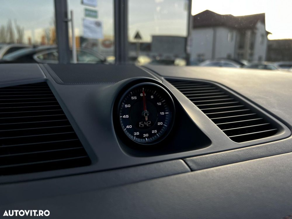 Porsche Cayenne Tiptronic S - 16