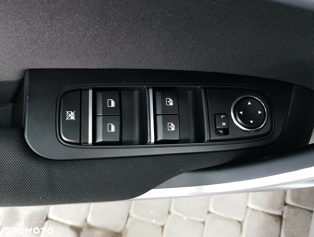 Kia Ceed 1.5 T-GDI M DCT - 12