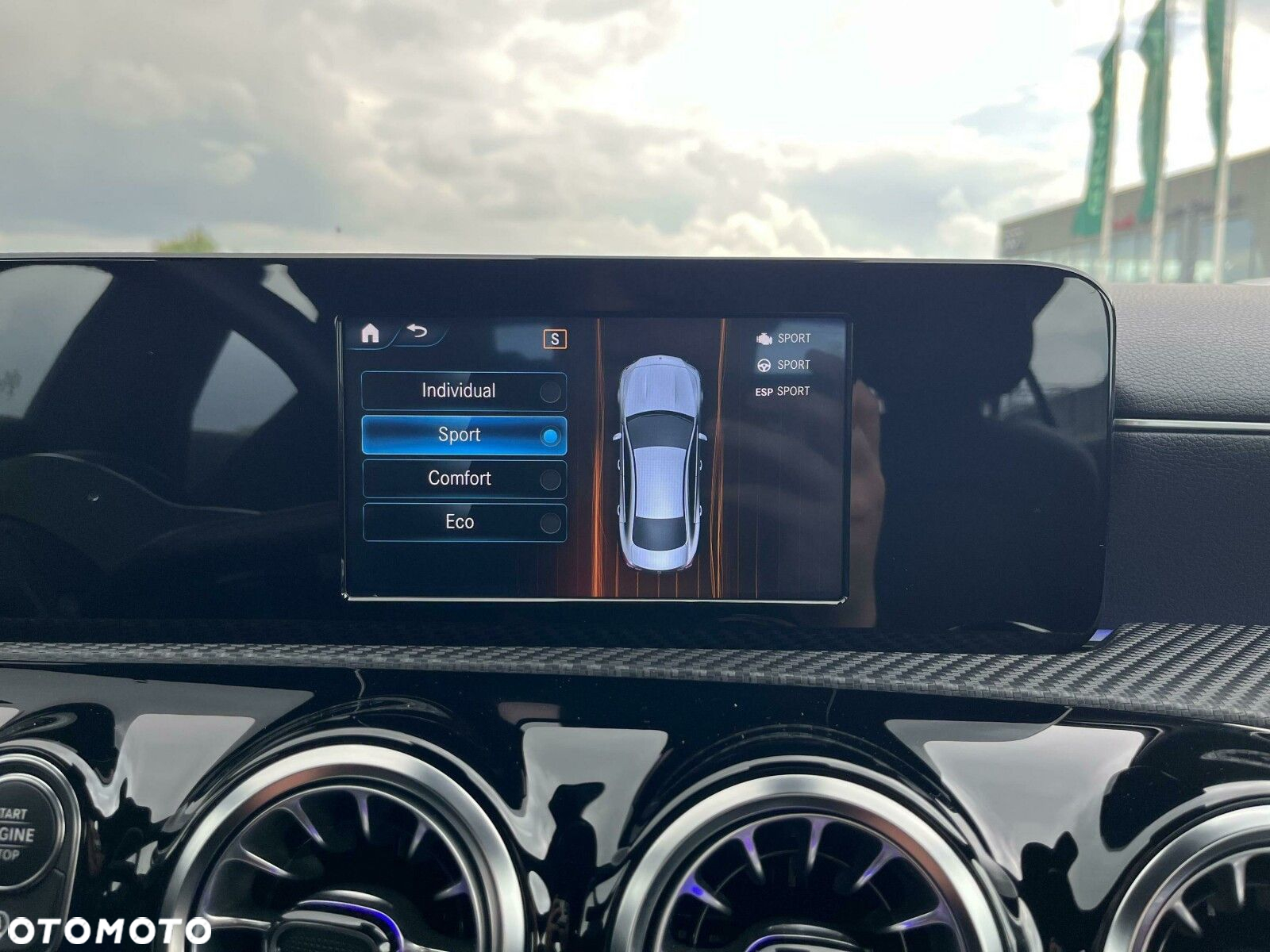 Mercedes-Benz CLA - 25