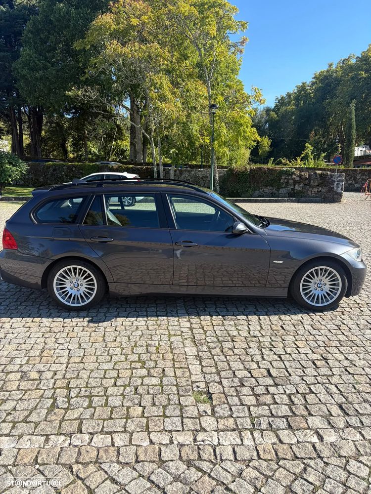 BMW 320 d Sport - 13