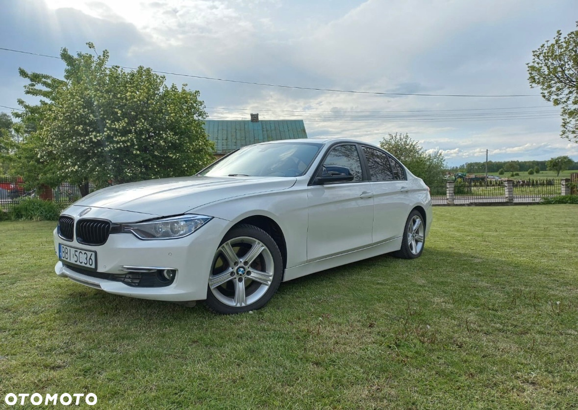 BMW Seria 3 328i Luxury Line - 5