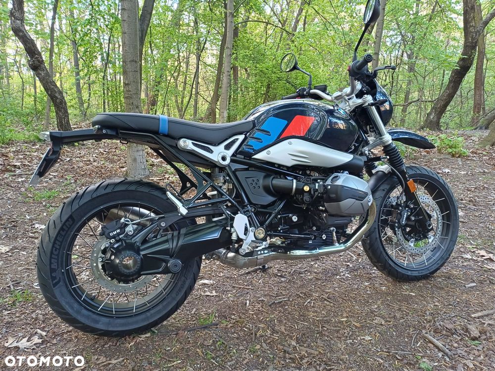 BMW R - 7