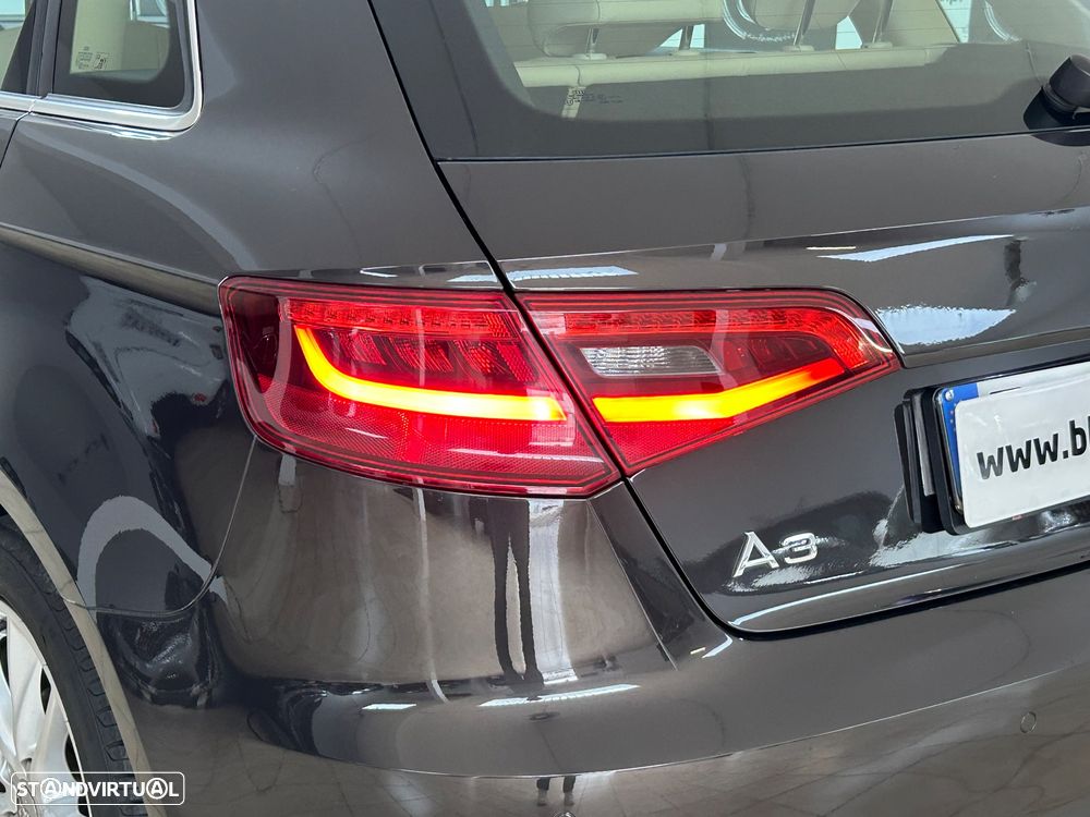 Audi A3 Sportback 1.4 TFSI cylinder on demand ultra S t Ambiente - 31