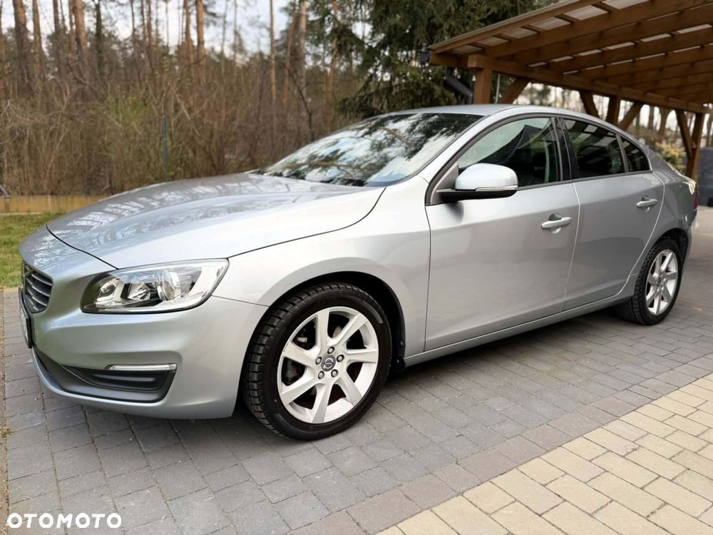 Volvo S60 D4 Momentum - 8