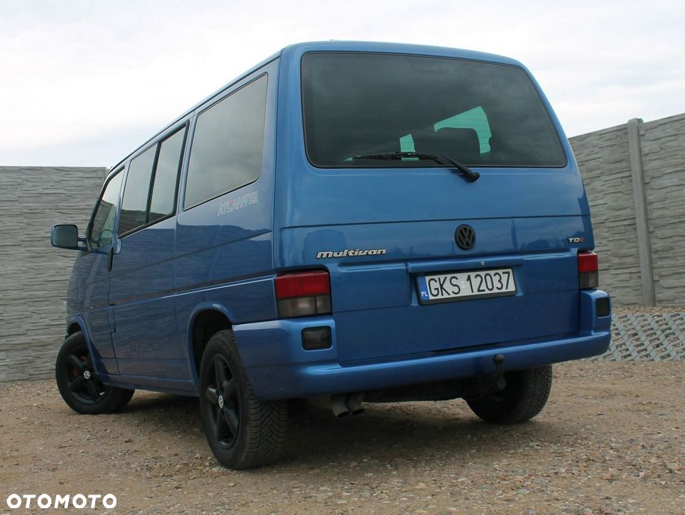 Volkswagen Multivan - 17