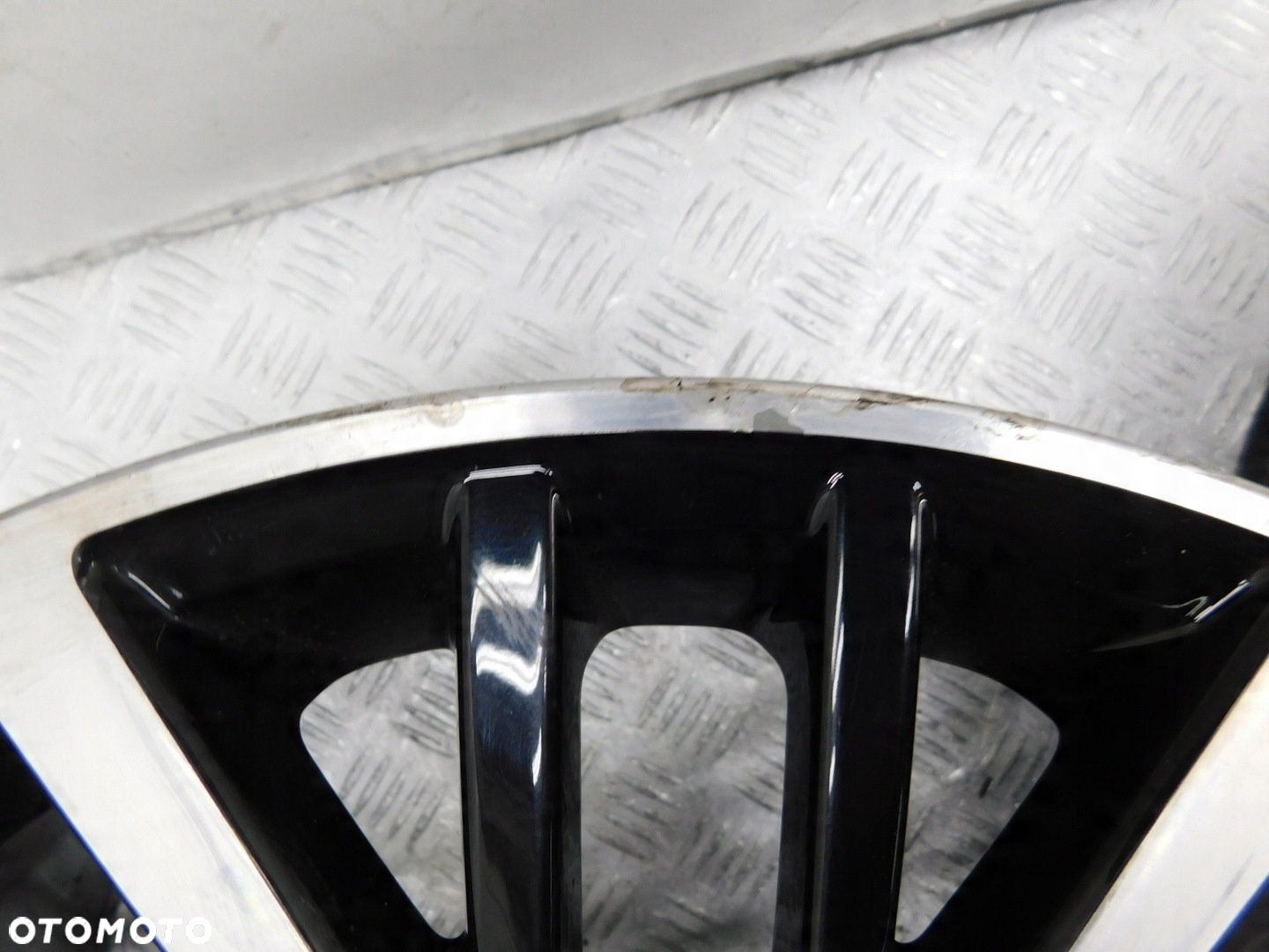 FELGI ALUMINIOWE 5x100 7,5jx17 - VW POLO 6R 6C GTi R-line - 5