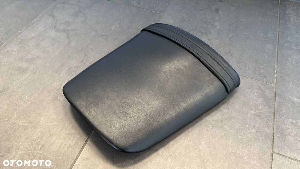 Siedzenie Pasażera Kanapa tył Honda CBR600RR 2003-05 [2394]