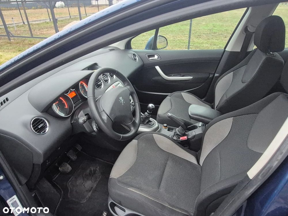Peugeot 308 2.0 HDi Premium Plus - 14