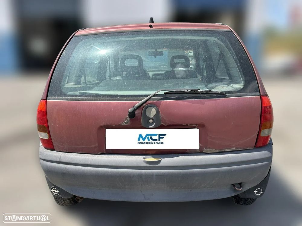 Opel Corsa B 1.2 i de 1994 para peças - 3