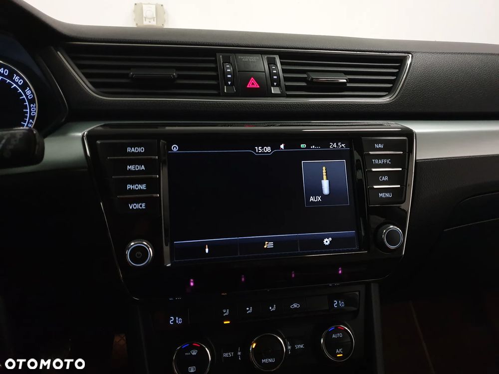 Skoda Superb 2.0 TDI Style - 22