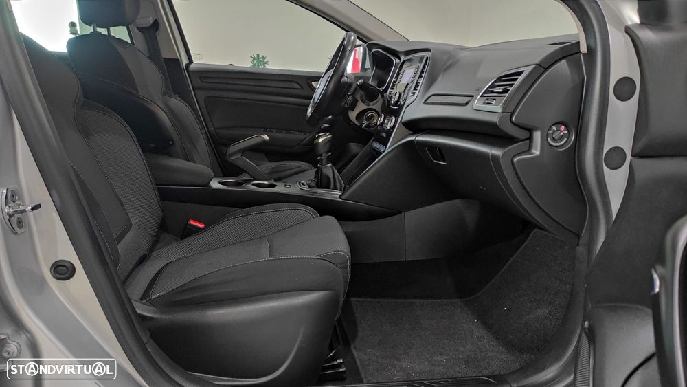 Renault Mégane 1.5 Blue dCi Zen - 22