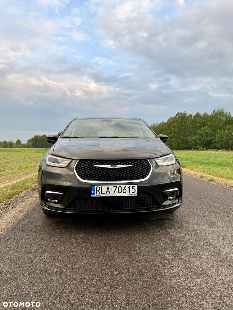 Chrysler Pacifica - 6