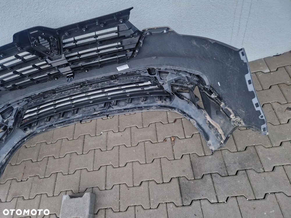 Zderzak Renault Trafic III lift 2021 - - 12