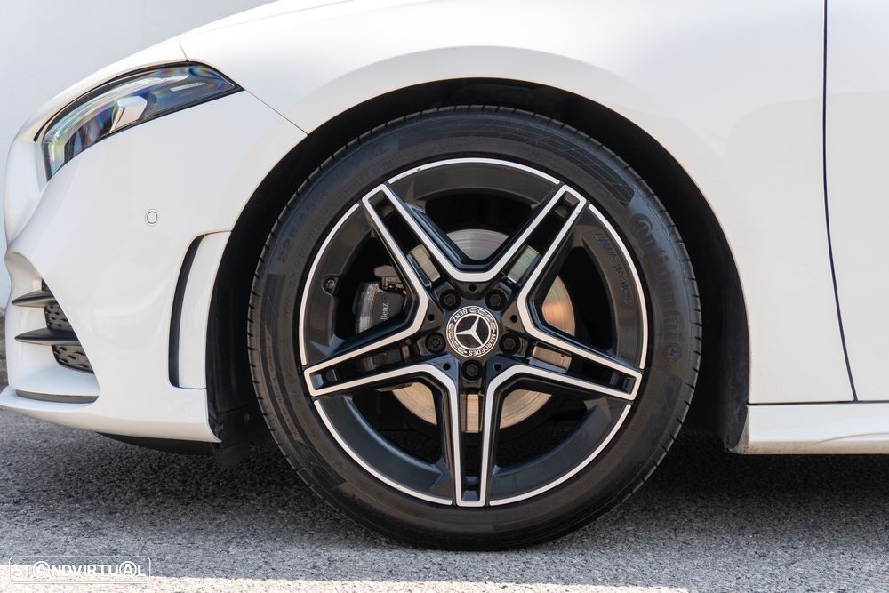 Mercedes-Benz A 180 7G-DCT AMG Line - 4