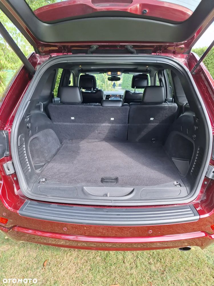 Jeep Grand Cherokee - 14