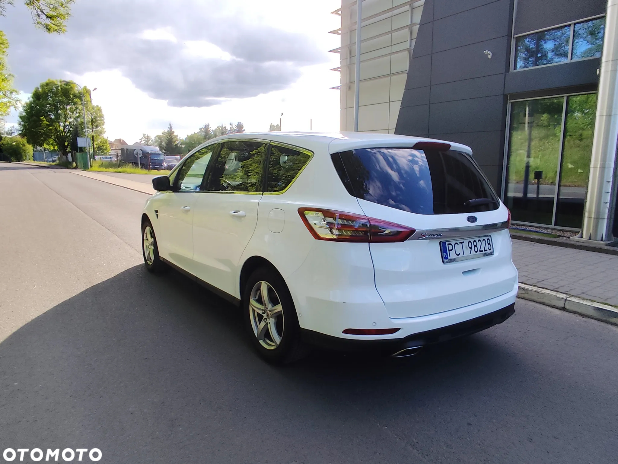 Ford S-Max 2.0 TDCi Titanium PowerShift - 6