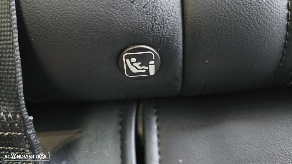 Ford Mustang Mach-E - 48