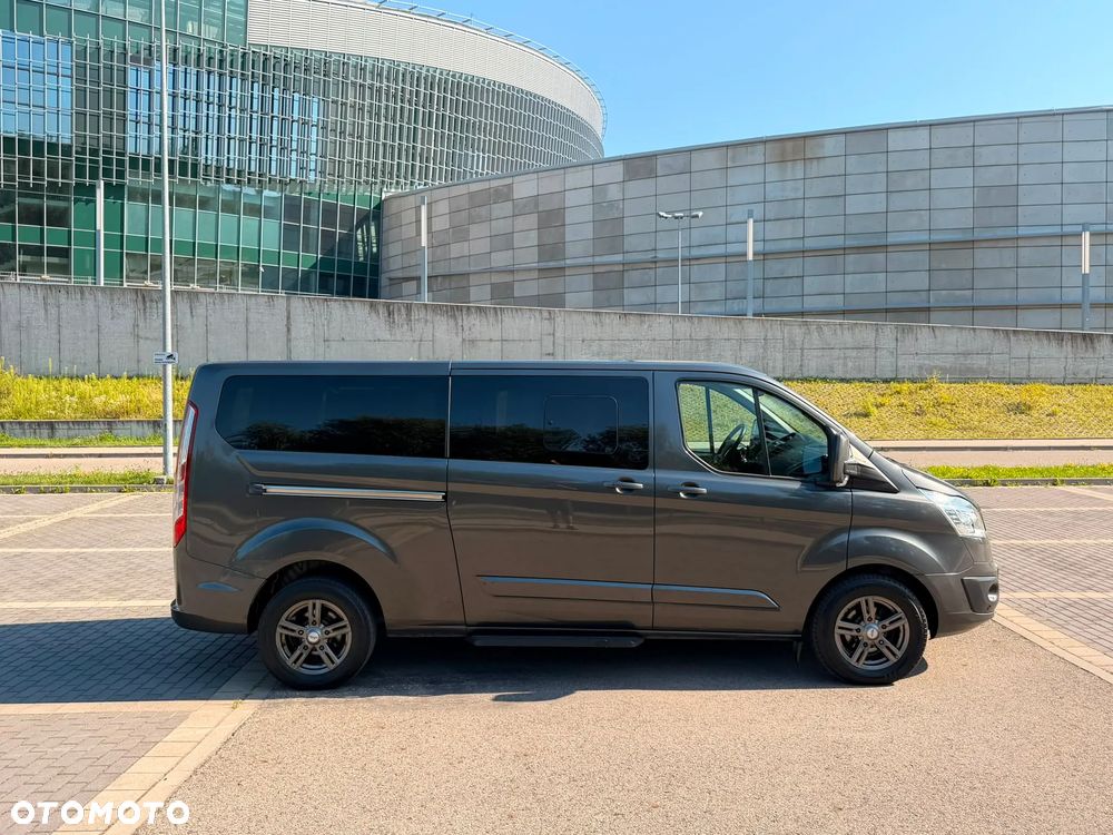 Ford Tourneo Custom 310 L2H1 VA Titanium - 10
