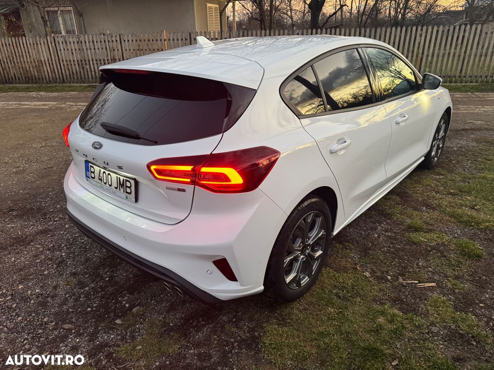 Ford Focus 1.0 EcoBoost MHEV ST-Line X - 2
