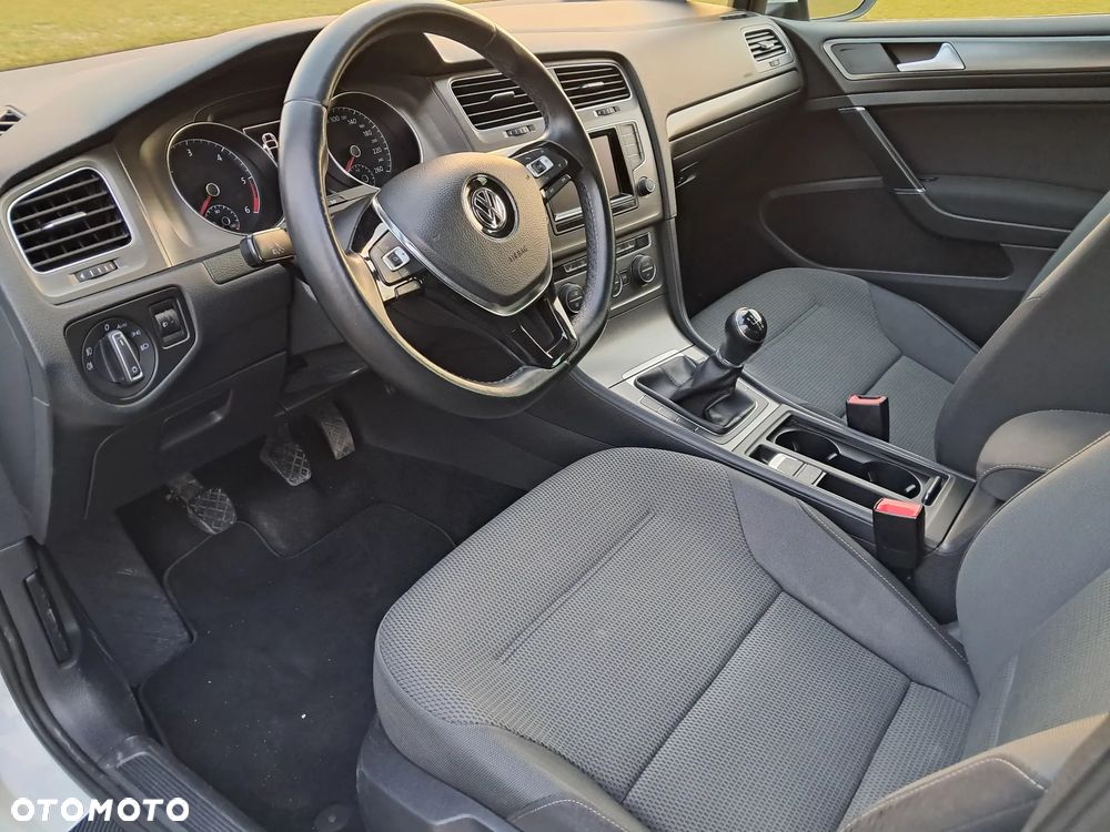 Volkswagen Golf 1.6 TDI BlueMot Trendline - 6