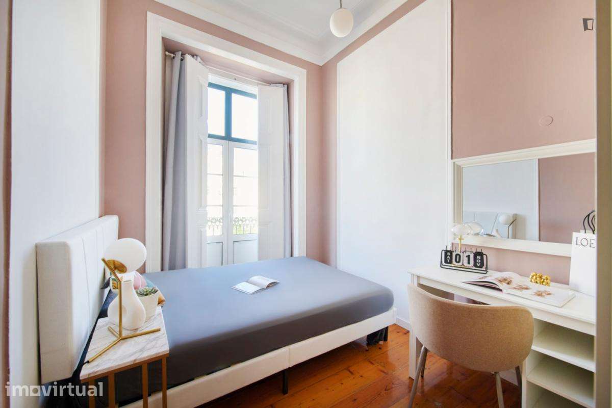 Quarto - localizado em Santos Lisbon - Grande imagem: 2/16