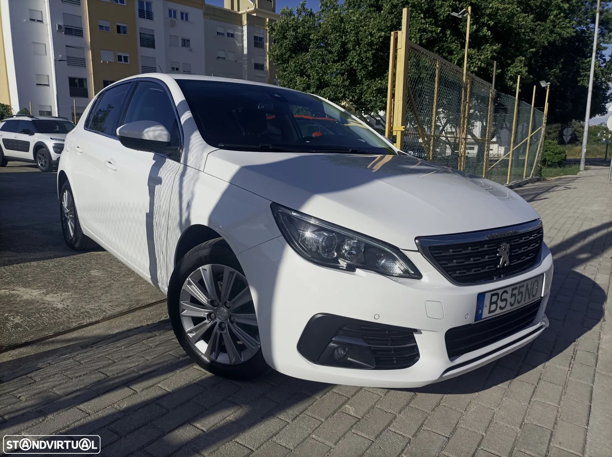Peugeot 308 1.2 PureTech Style - 1