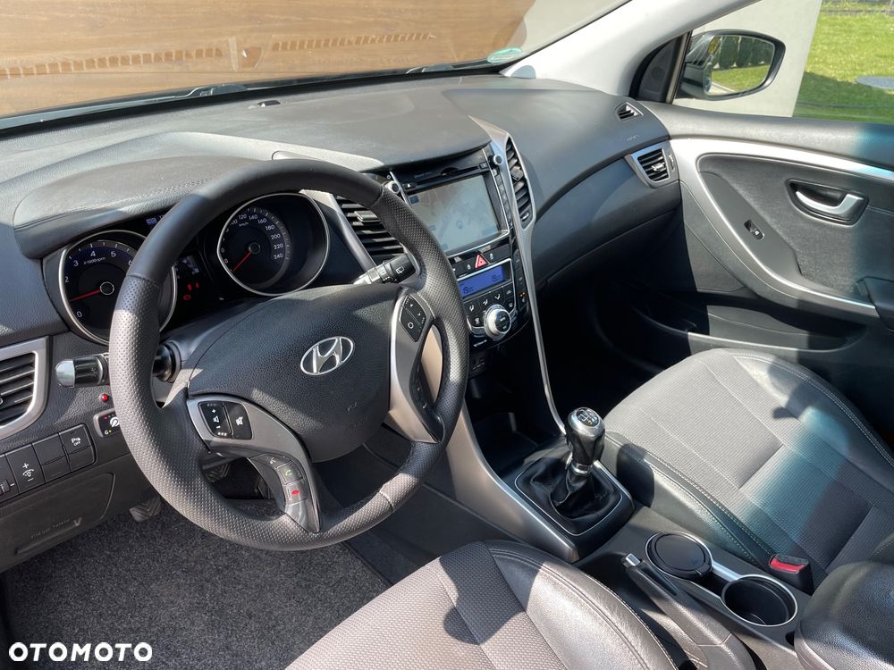 Hyundai i30 1.4 Advantage - 11