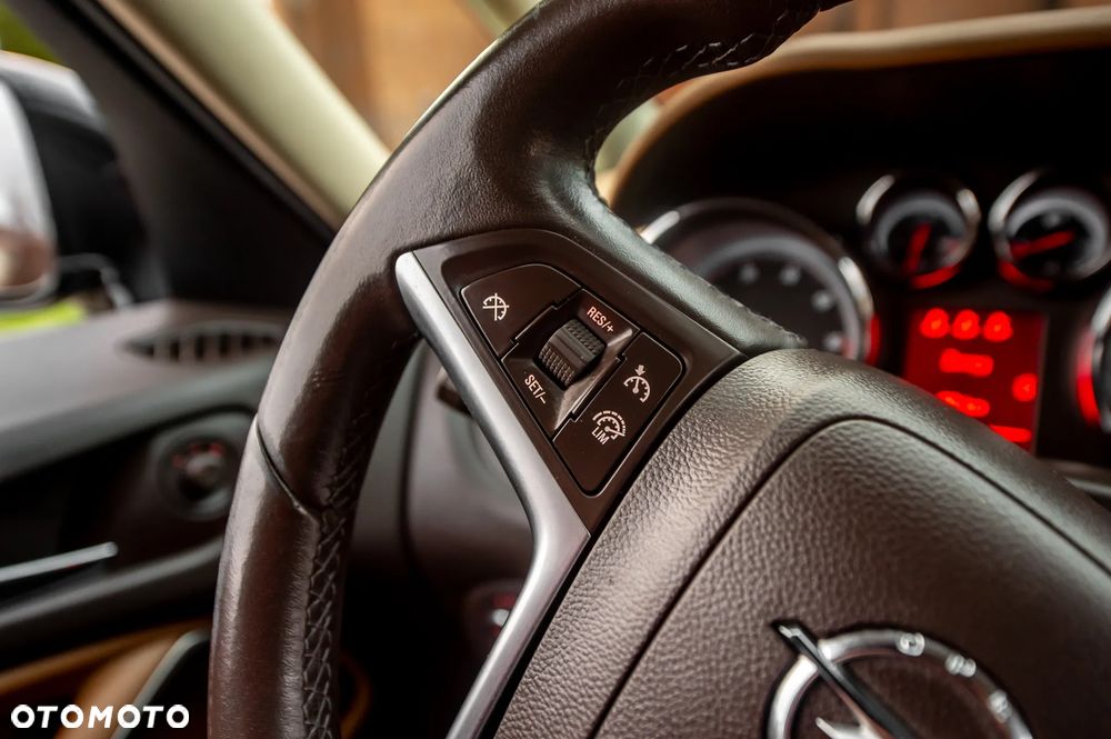 Opel Zafira Tourer 2.0 CDTI Sport - 26