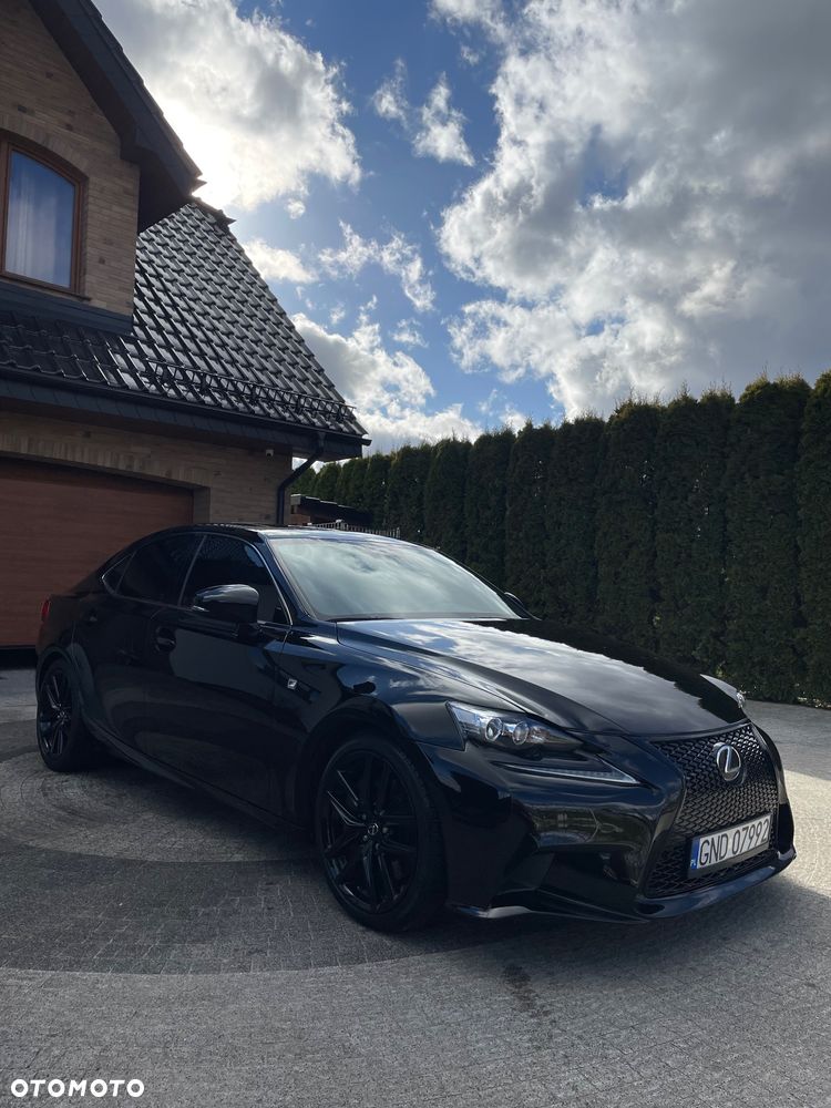 Lexus IS 200t F Sport - 17
