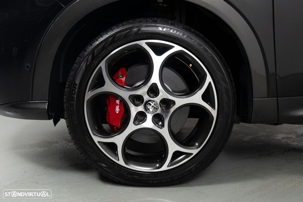 Alfa Romeo Tonale 1.3 Plug-In Hybrid Veloce e-AWD - 22