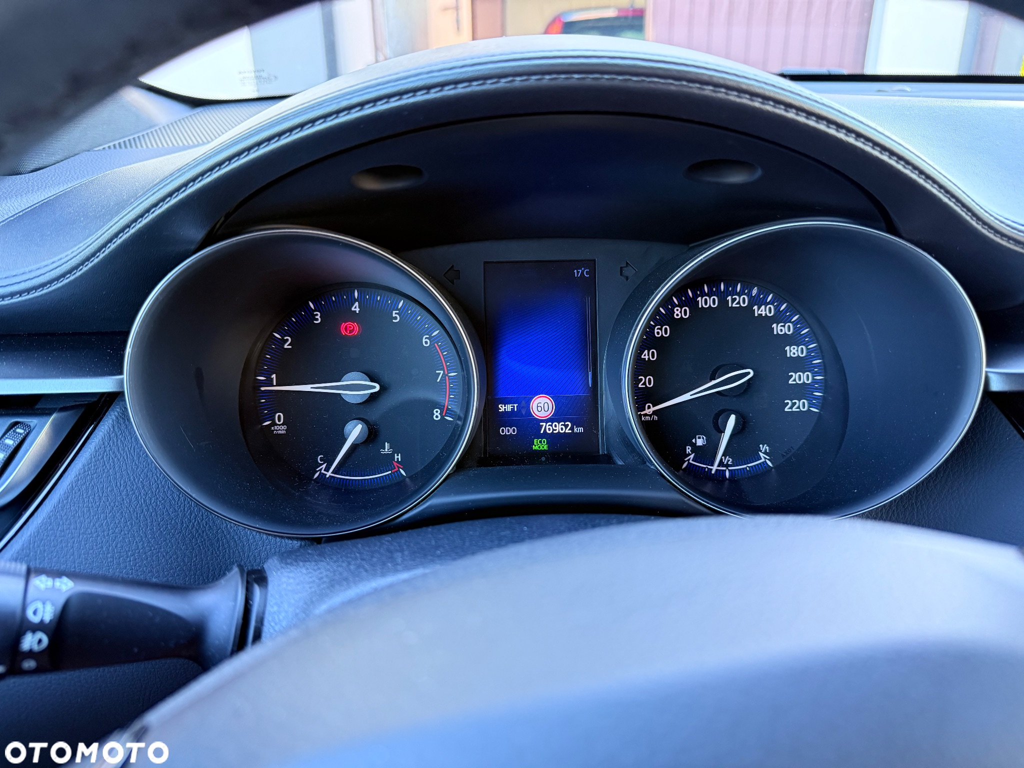 Toyota C-HR 1.2 T Premium - 16