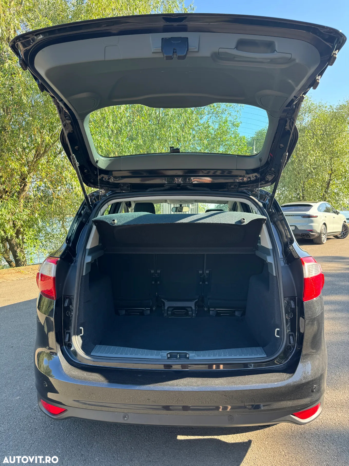 Ford C-Max - 13