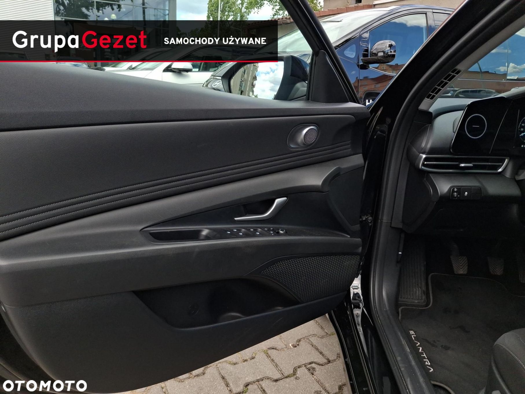 Hyundai Elantra - 9