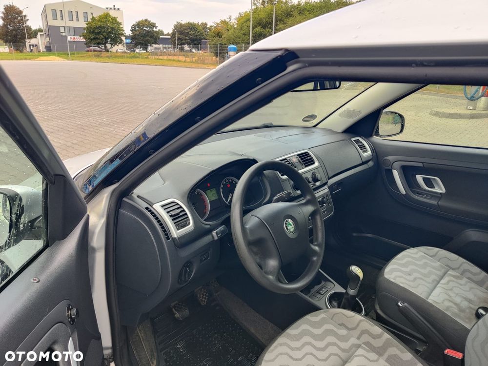 Skoda Roomster 1.6 16V - 8