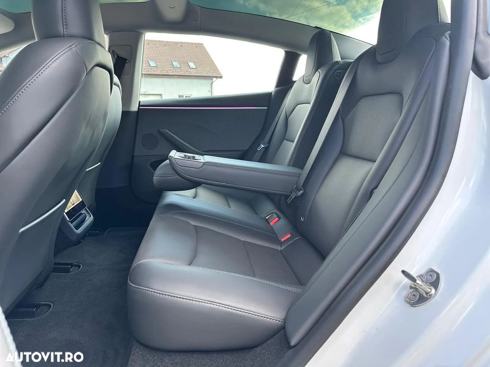 Tesla Model 3 Standard Reichweite Plus Hinterradantrieb - 17