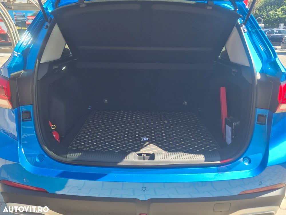 MG ZS HEV 1.5 GSI AT Exclusive - 39