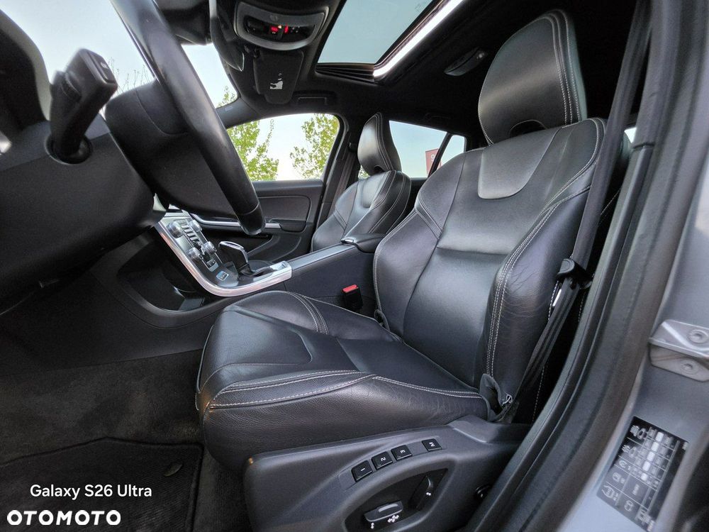 Volvo V60 - 25