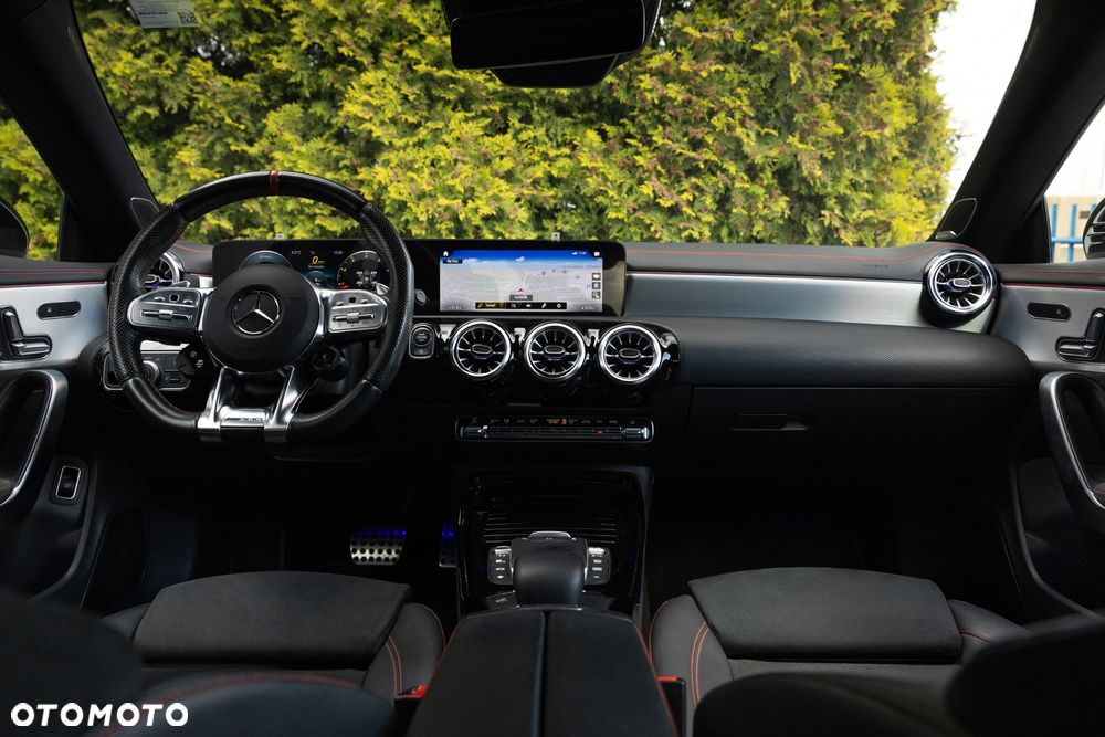 Mercedes-Benz CLA AMG 35 4-Matic 7G-DCT - 25