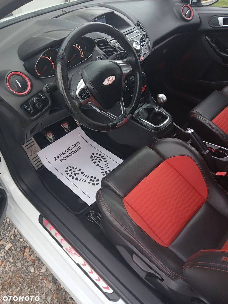 Ford Fiesta 1.6 EcoBoost ST - 18