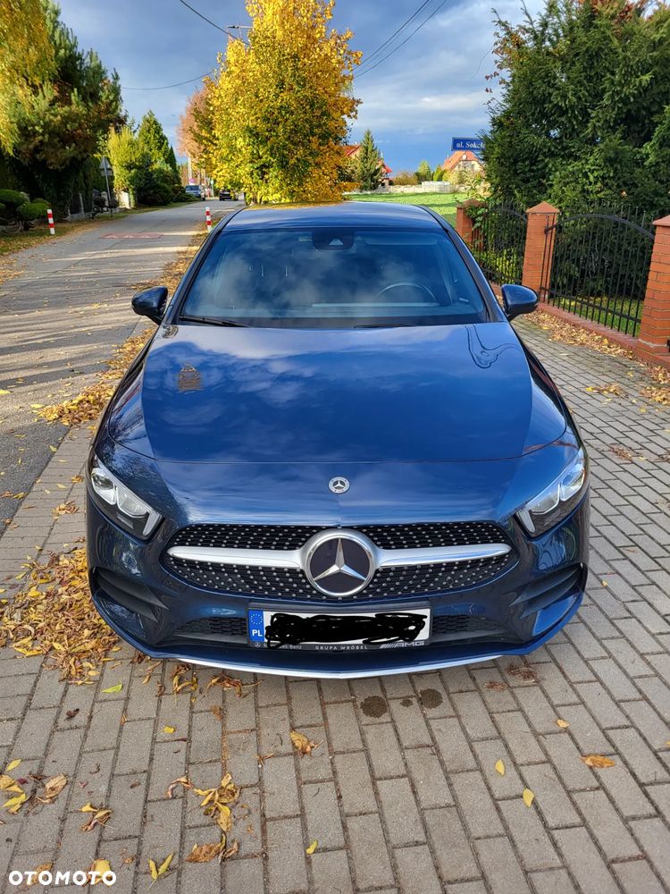 Mercedes-Benz Klasa A 180 AMG Line 7G-DCT - 3