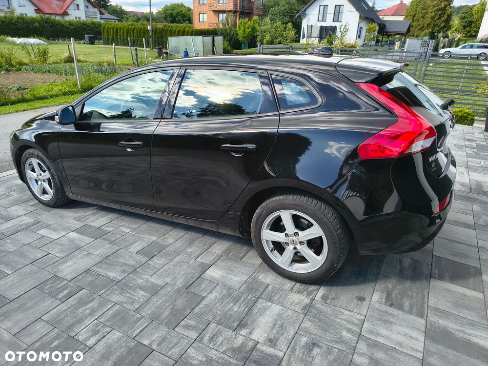 Volvo V40 D2 Momentum - 18