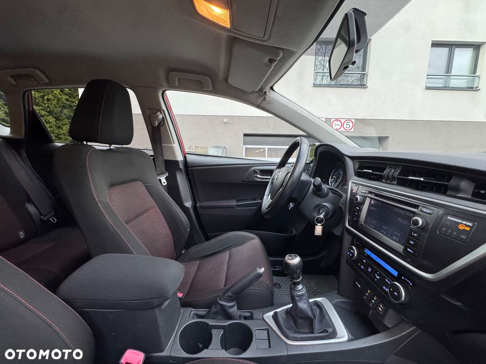 Toyota Auris 1.6 Dynamic - 13