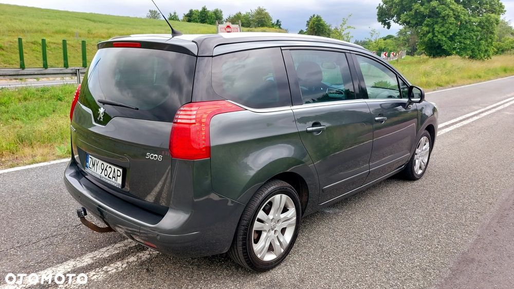 Peugeot 5008 - 6