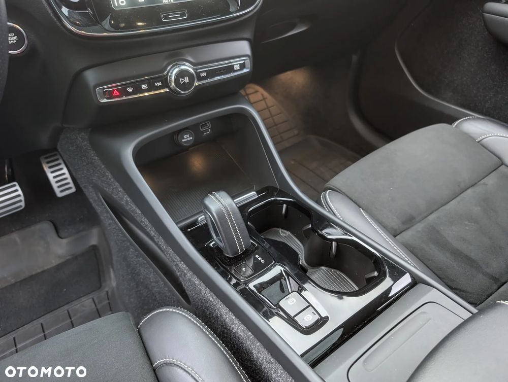 Volvo XC 40 T5 AWD Geartronic R-Design - 18
