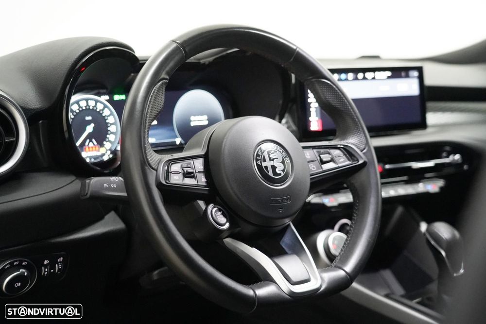 Alfa Romeo Tonale 1.3 Plug-In Hybrid TI e-AWD - 8