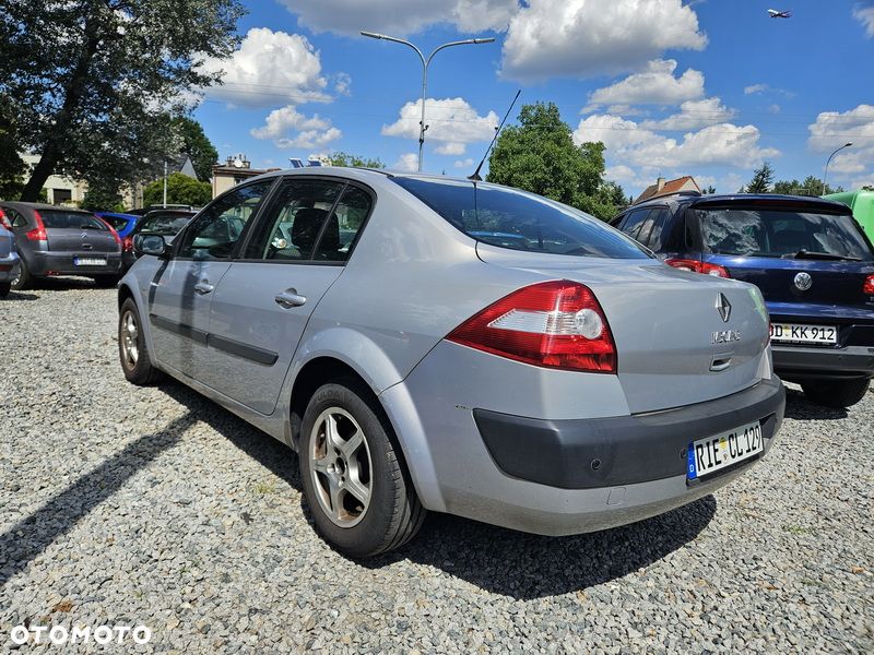 Renault Megane 1.6 16V Alize - 4