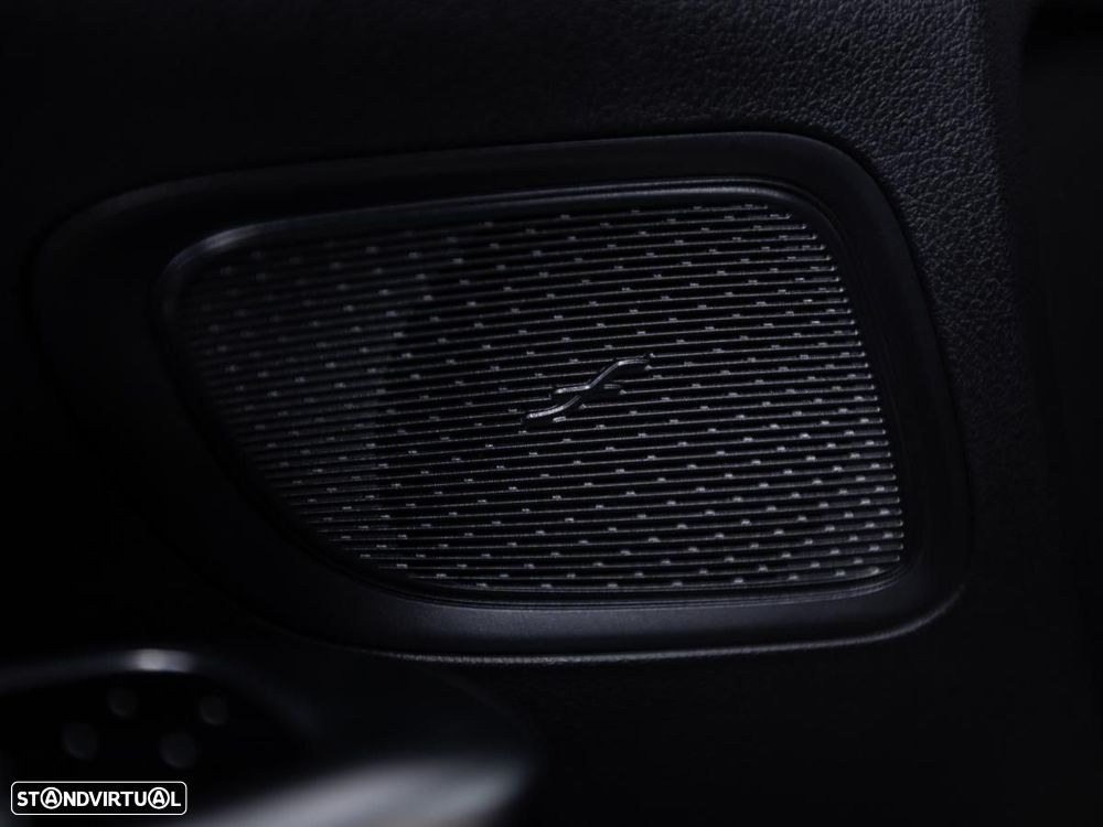 Mercedes-Benz C 300 e T 9G-TRONIC Avantgarde - 18