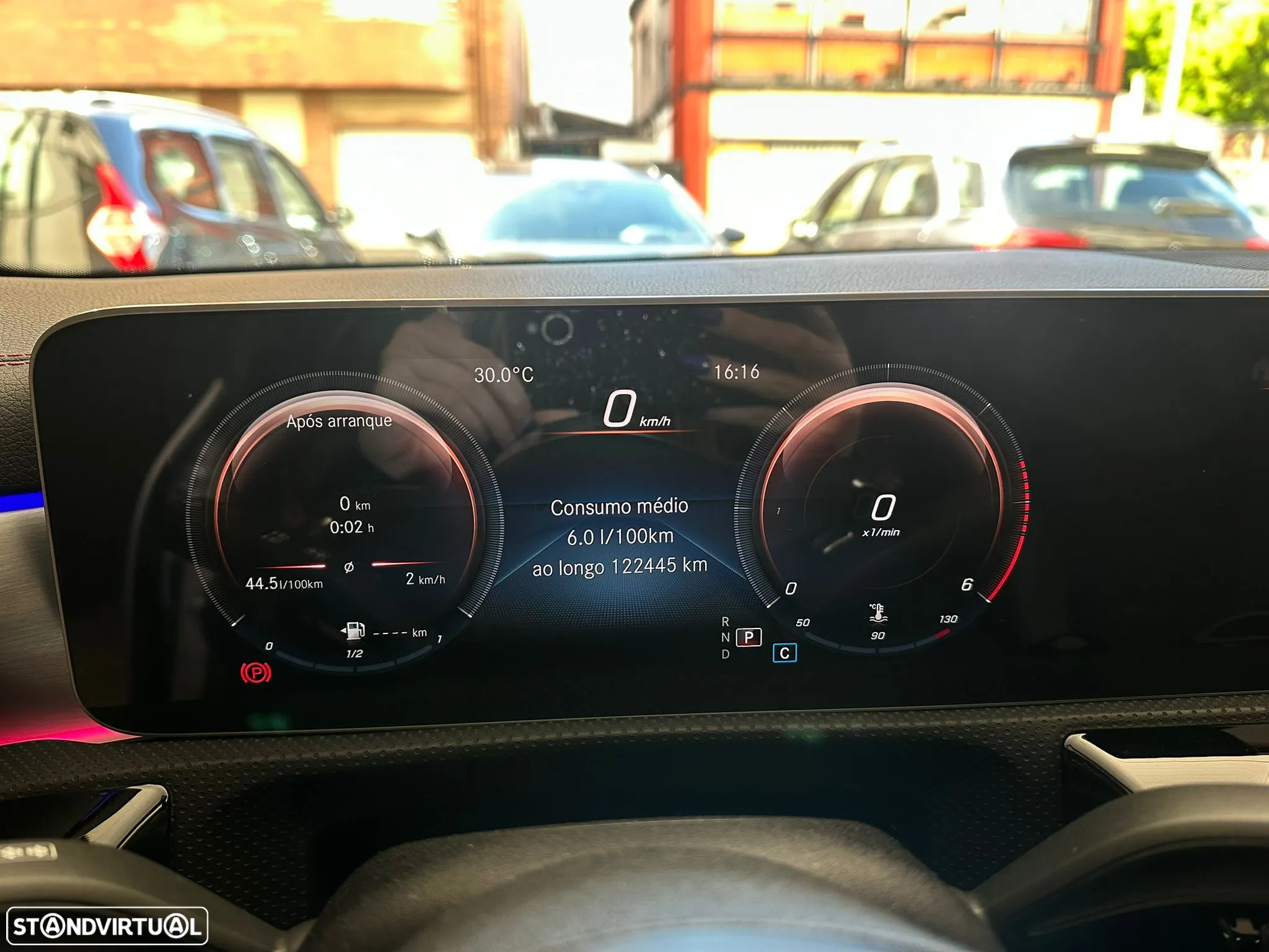 Mercedes-Benz CLA 180 d Shooting Brake 7G-DCT AMG Line - 25