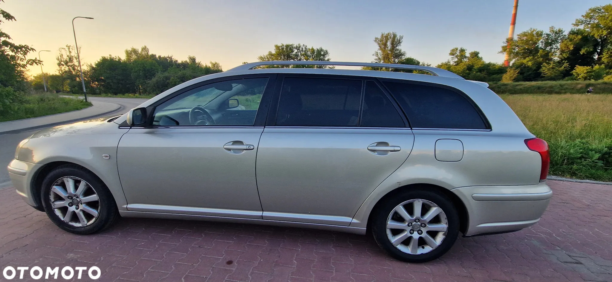 Toyota Avensis - 3